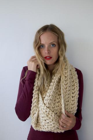 The Hyperion Chunk Infinity Scarf- Tan