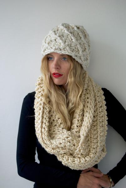 The Hyperion Chunk Infinity Scarf- Tan